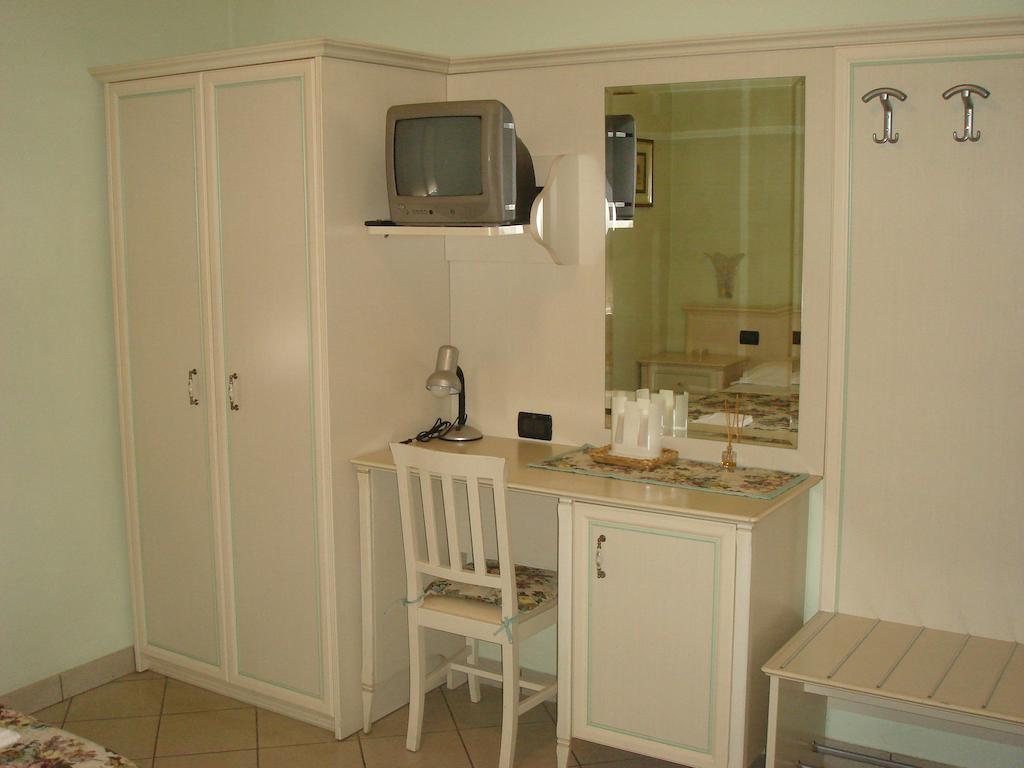 Albergo Il Gufo Parma Room photo